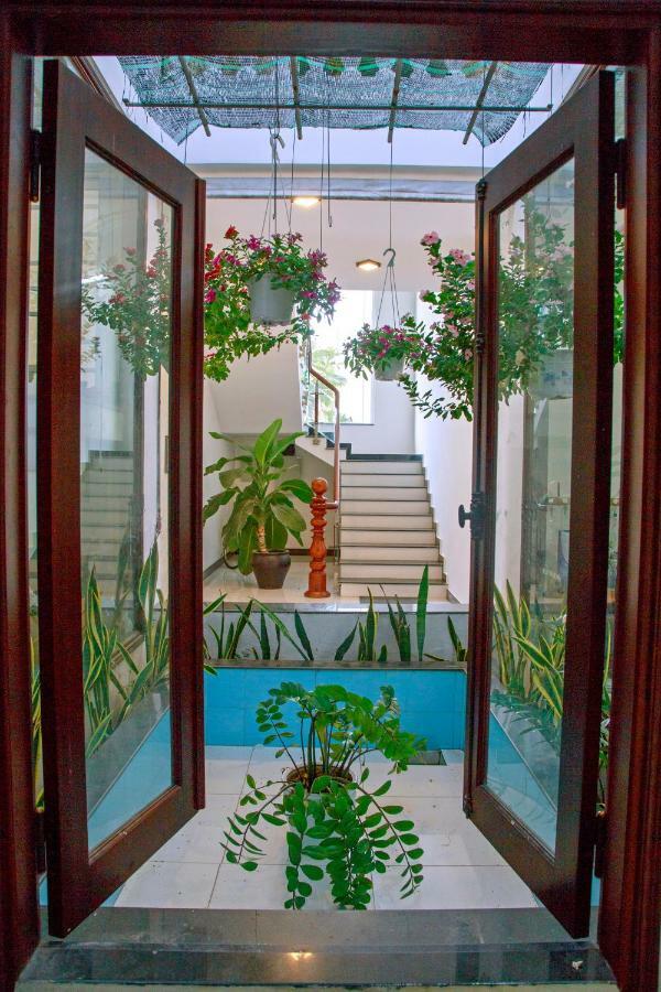 Basil Homestay Хойан Экстерьер фото